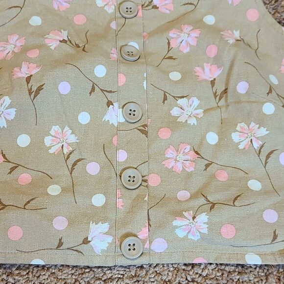 Bp Beige pink Sophie floral cropped top with button detailing! - Picture 2 of 4